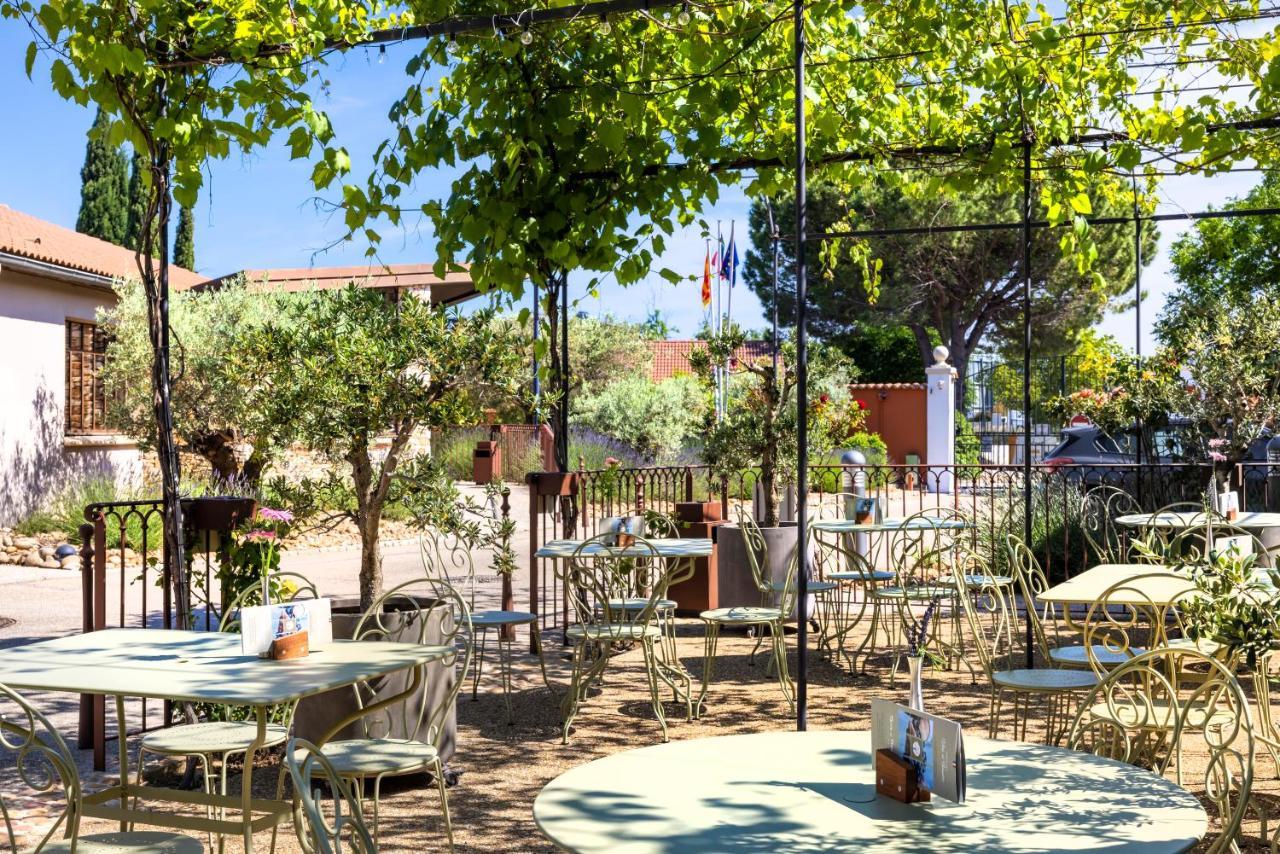 Terre De Provence Hotel & Spa Le Pontet  Exteriör bild