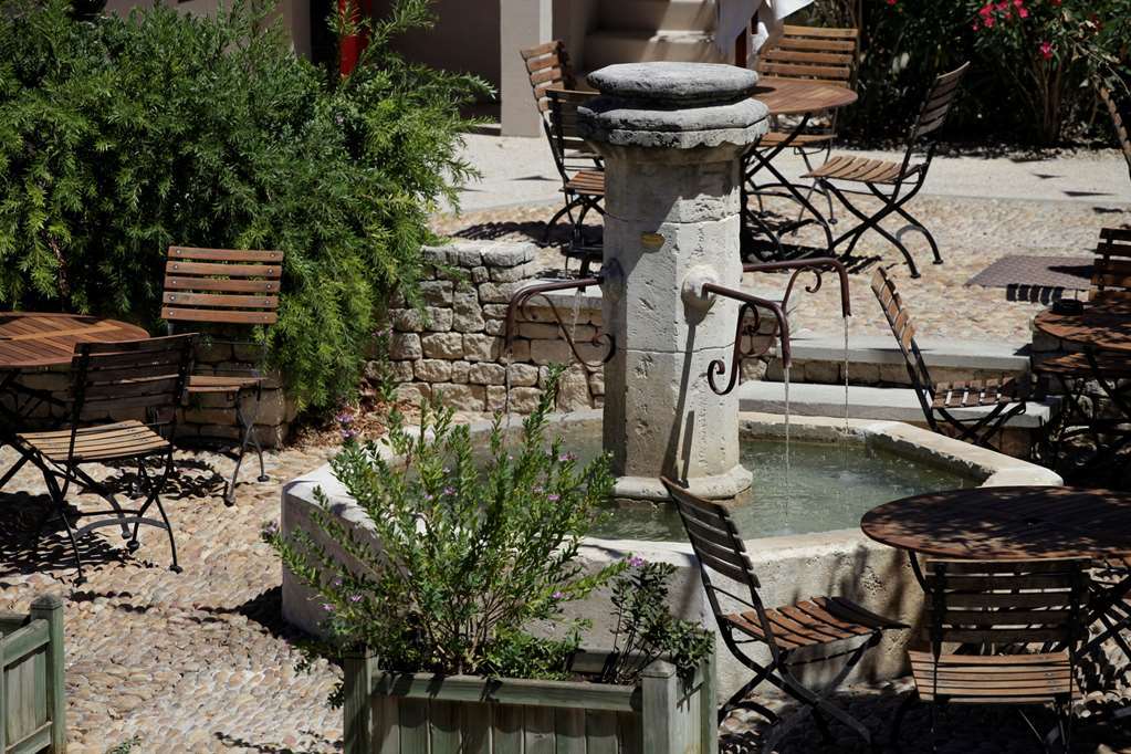 Terre De Provence Hotel & Spa Le Pontet  Exteriör bild